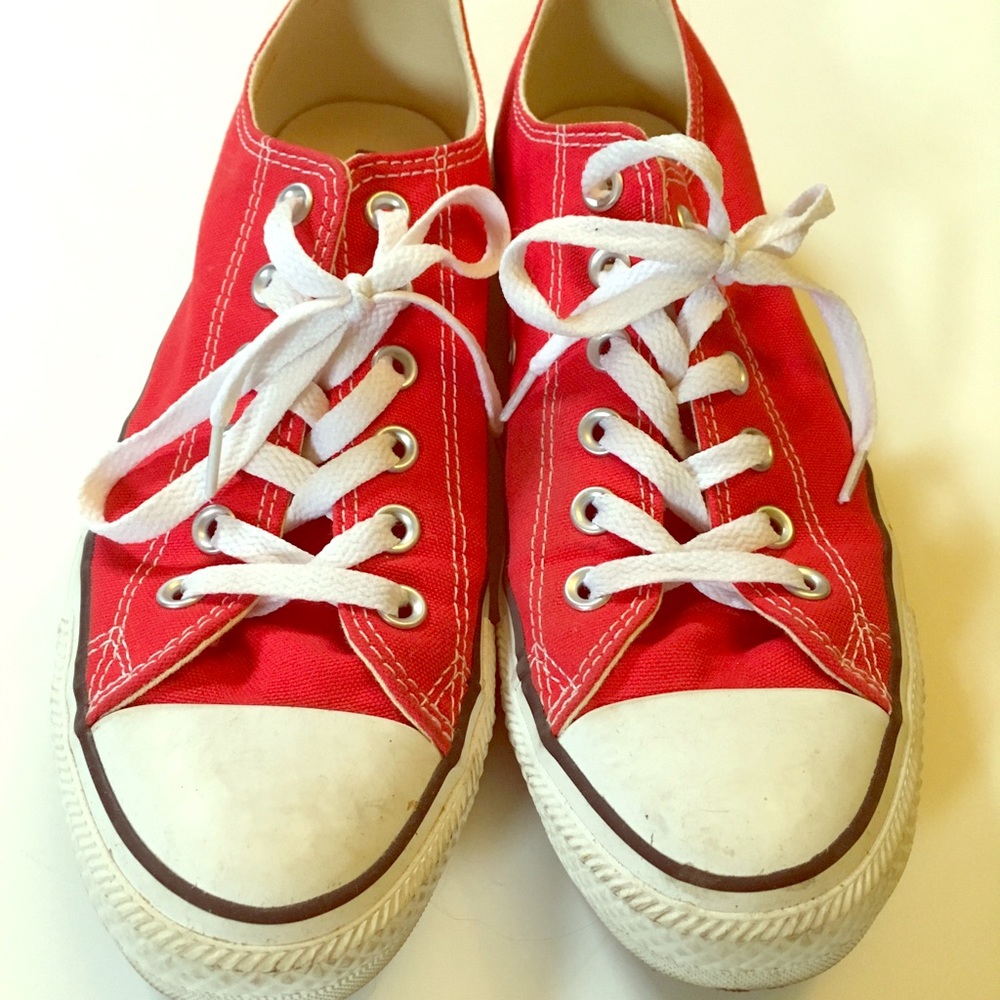 Converse Chuck Taylor size 9 (women’s) red